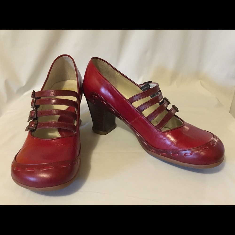 John fluevog operetta illeana 4 strap shoes